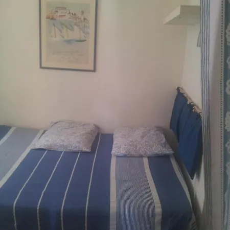 Charme A 20 M De La Centre Village Apartamento *