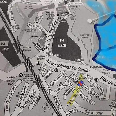 아파트 Charme A 20 M De La Centre Village *