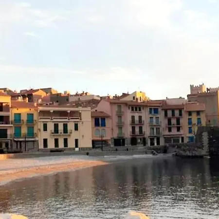 Charme A 20 M De La Centre Village 아파트 *